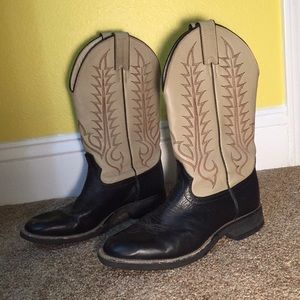 Black and Tan Tony Lama Cow Boy Boots